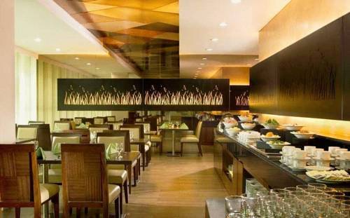 Hotel Santika Bsd City-Serpong Εξωτερικό φωτογραφία